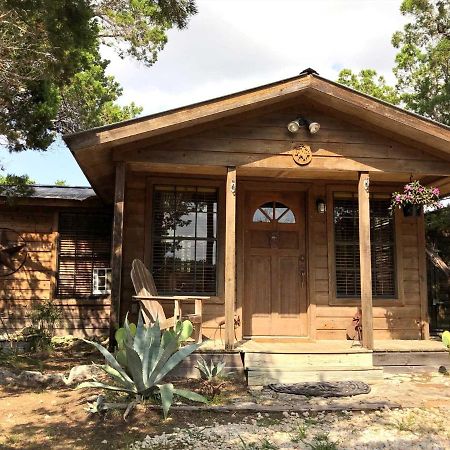 Rockin' B Ranch Love Shack Pipe Creek Esterno foto