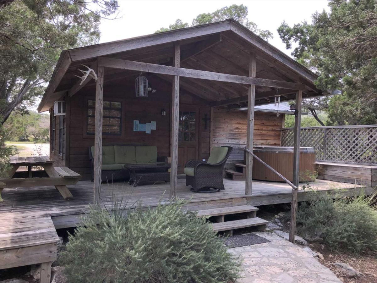 Rockin' B Ranch Love Shack Pipe Creek Esterno foto