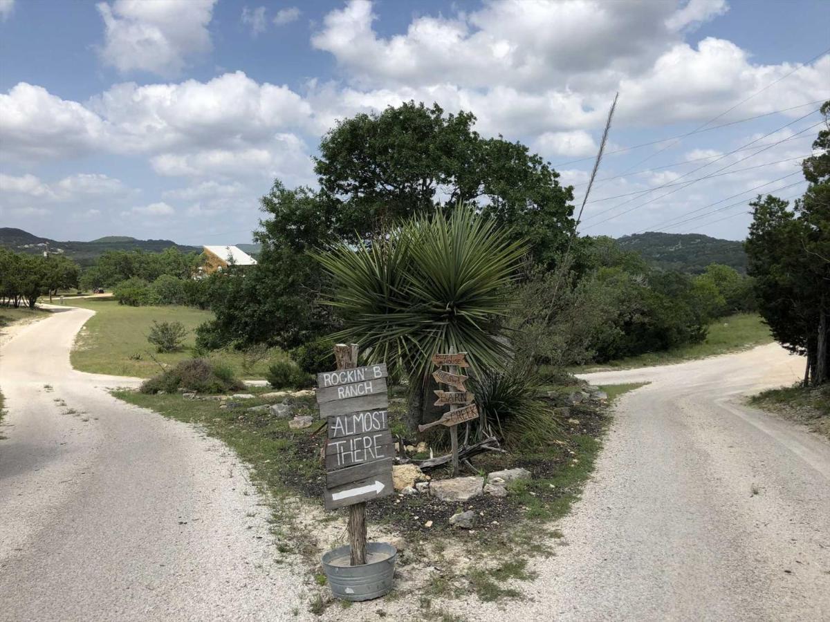 Rockin' B Ranch Love Shack Pipe Creek Esterno foto